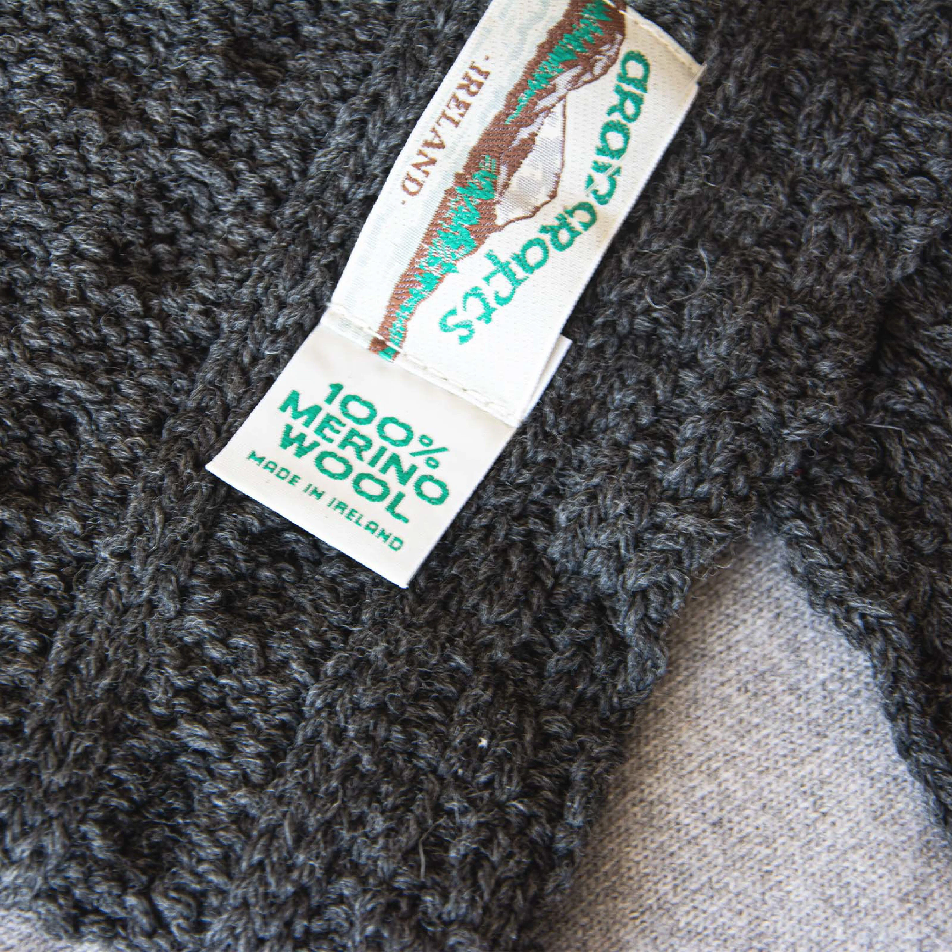 Aran Merino Wool Honeycomb Charcoal Scarf - Image 4