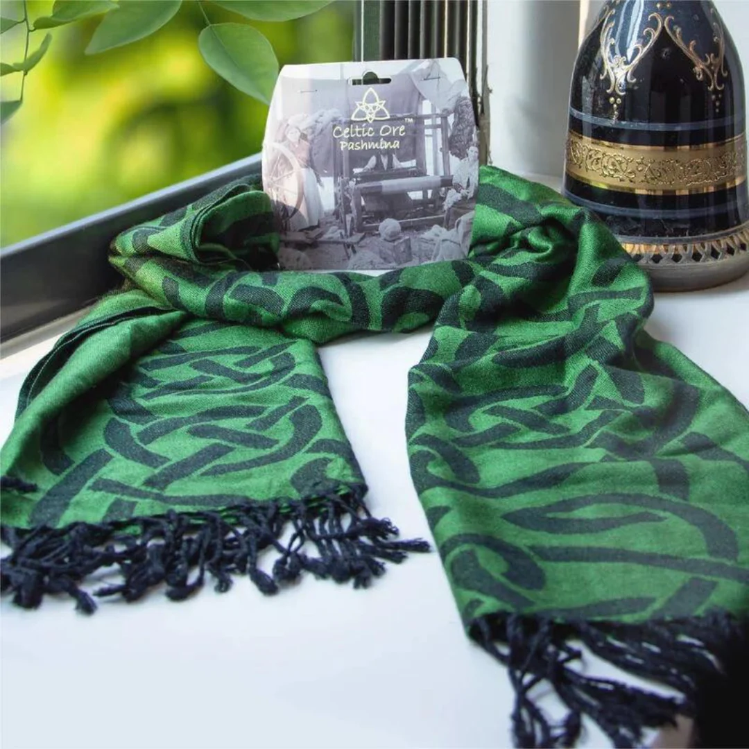 Celtic Knotwork Pashmina Scarf Dark Green - Image 3