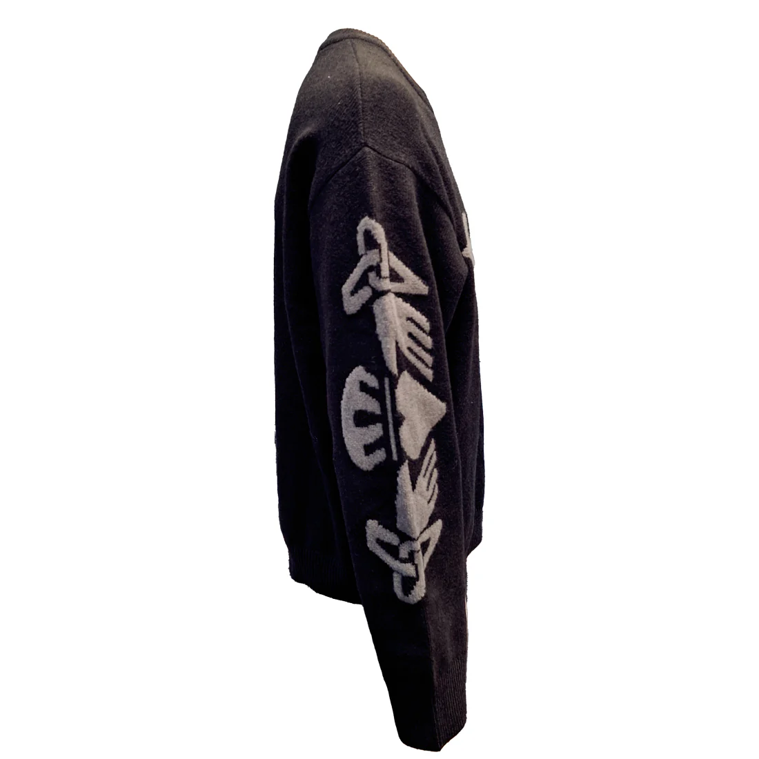 Claddagh Black and Grey Crew Neck Jumper - Image 7