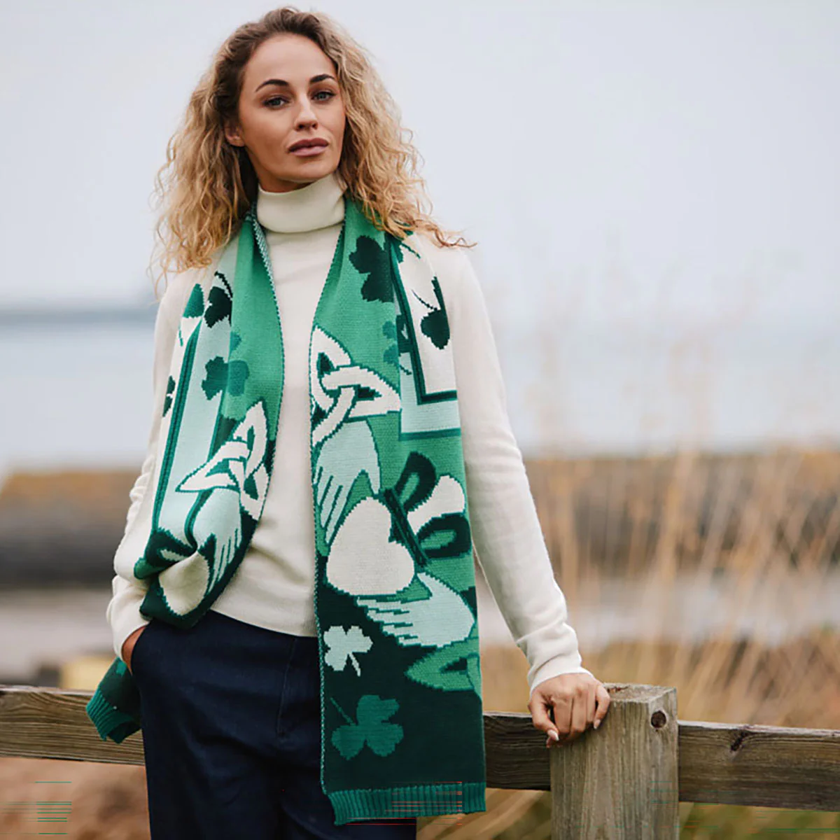 Claddagh Green and Cream Knit Scarf - Image 2