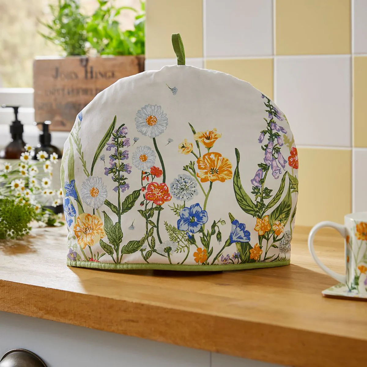 Cottage Garden Tea Cosy - Image 2