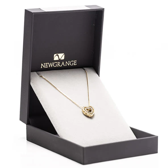 Gold Intertwined Heart Pendant - Image 2