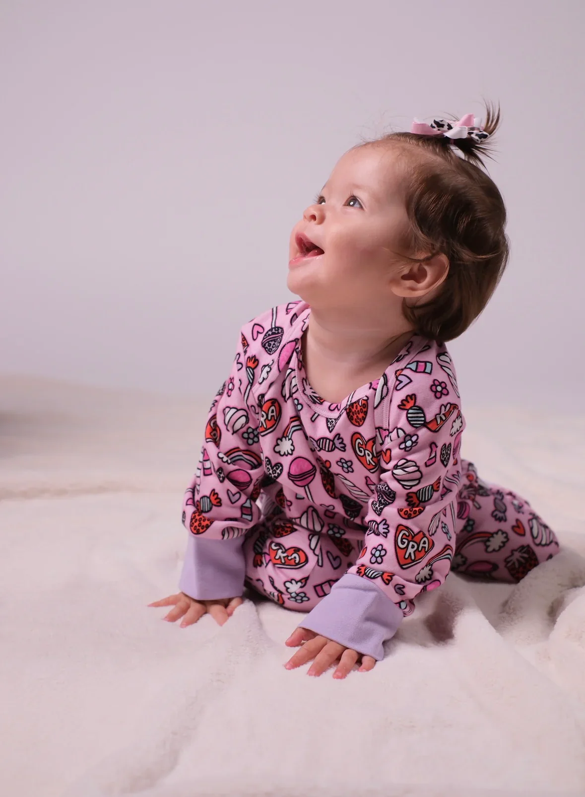 Grá Baby Onesie - Image 6