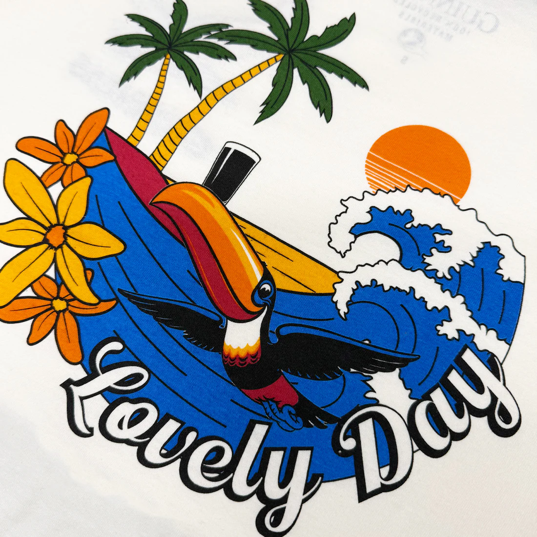 Guinness Women's Cream Toucan Lovely Day Cropped T-Shirt - Image 4