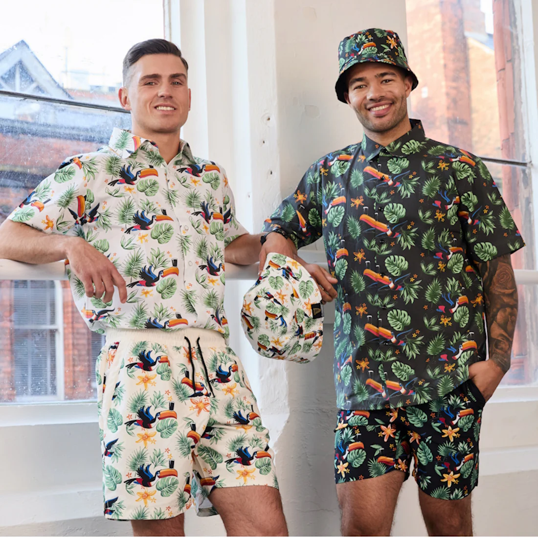 Guinness Toucan Hawaiian Print Bucket Hat - Image 5