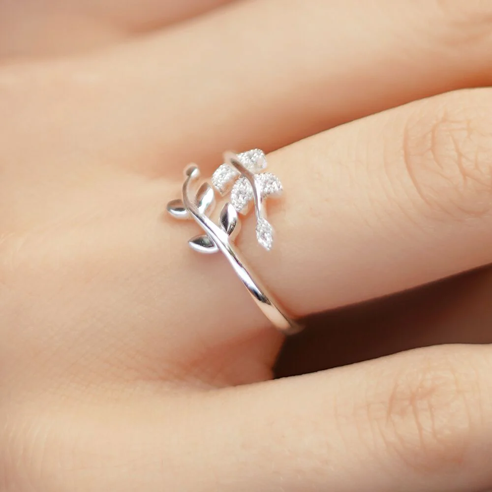 Newbridge Silverware Leaf Ring With Clear Stones - Image 4