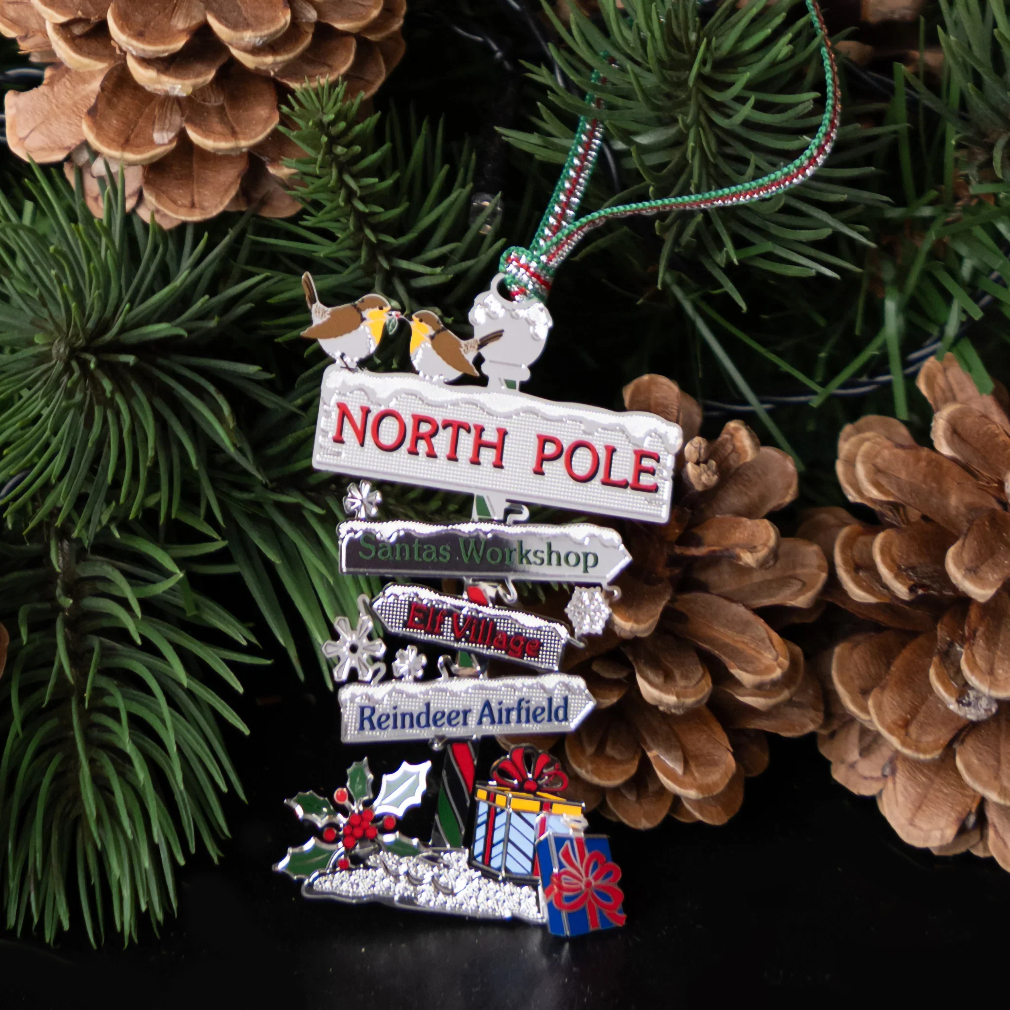 North Pole Christmas Tree Decoration - Image 2