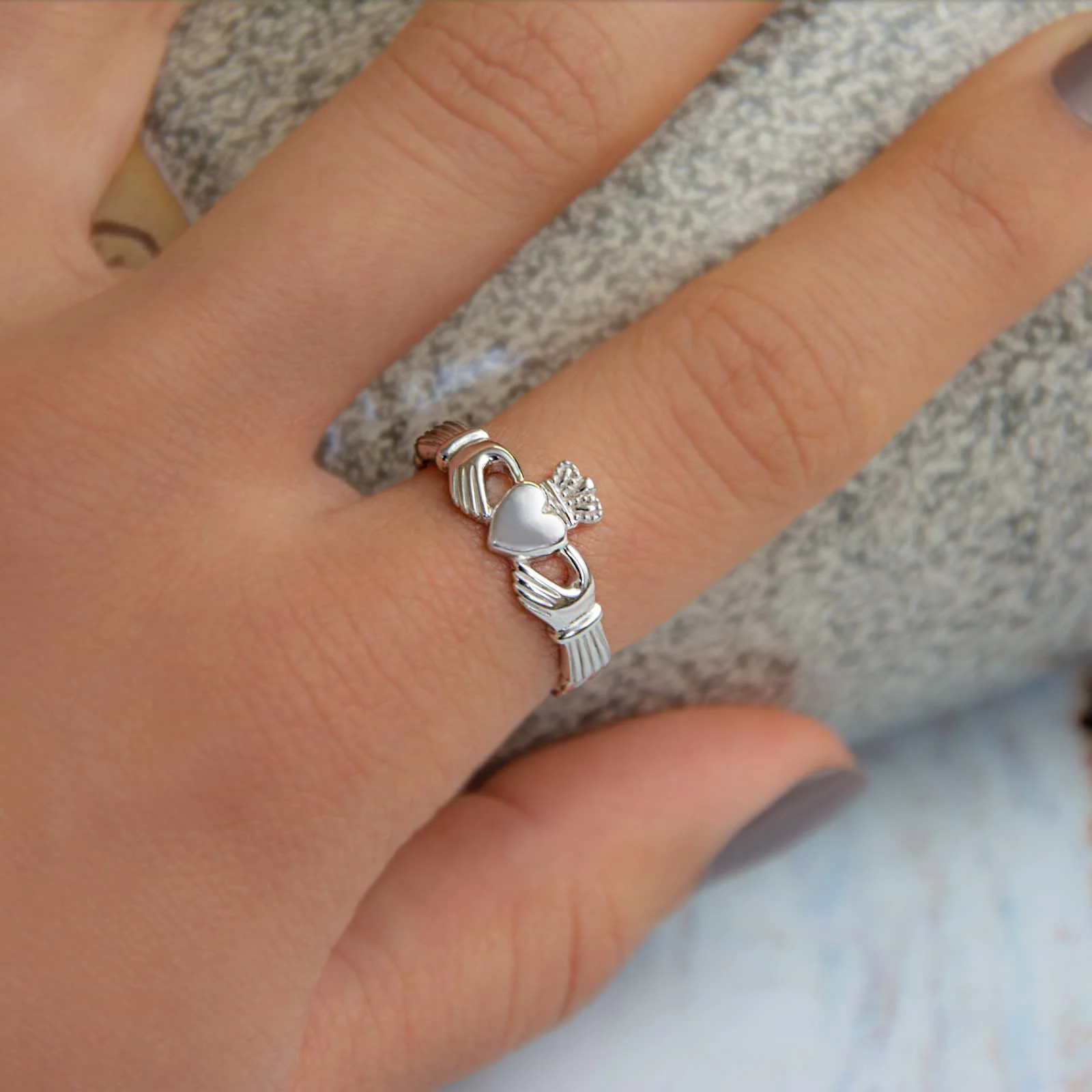Silver Weave Claddagh Ring Women's - Image 2
