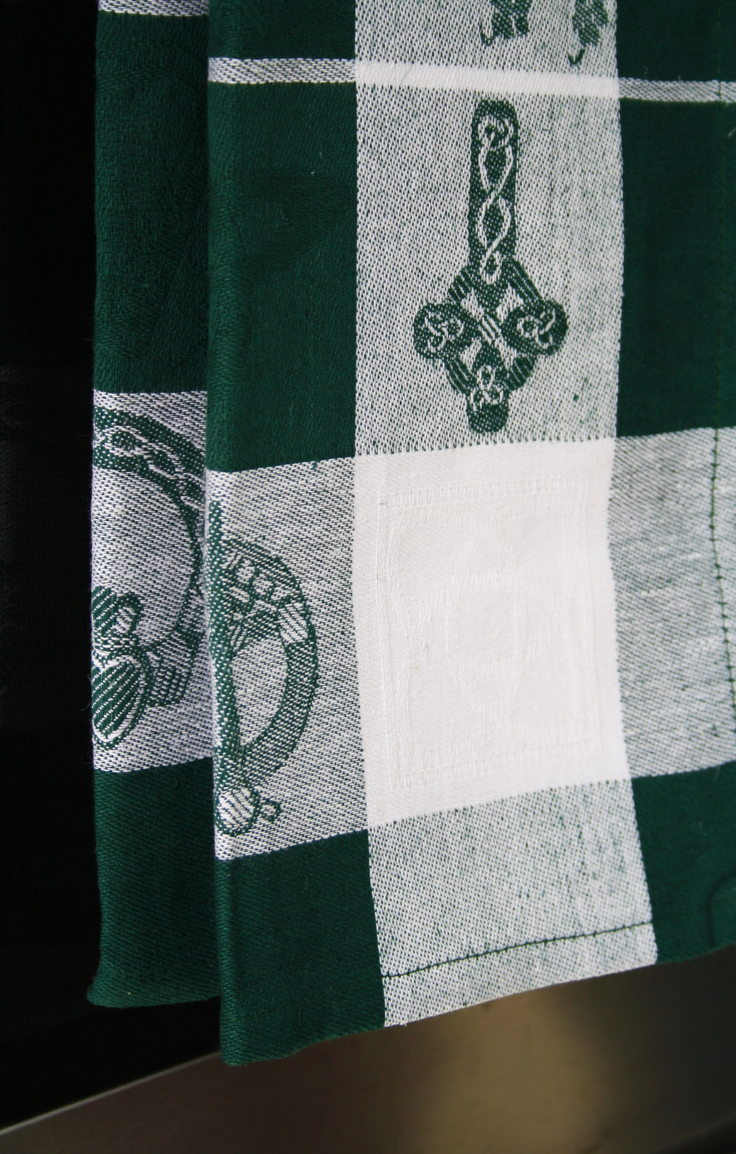Treasures Of Ireland Embroidered Green Waffle Tea Towel (2 Pack) - Image 8