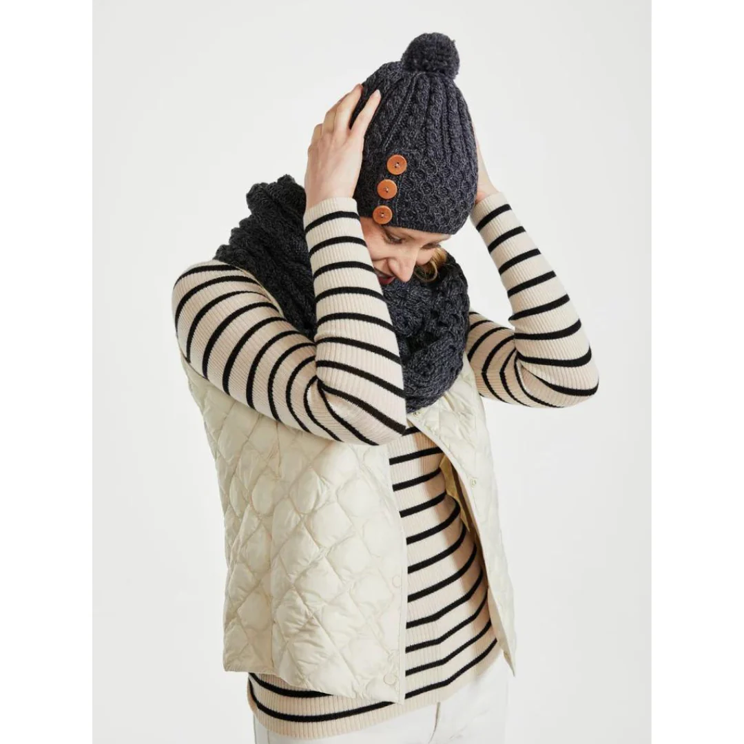 Women's Aran Bauble Grey Hat - Image 3