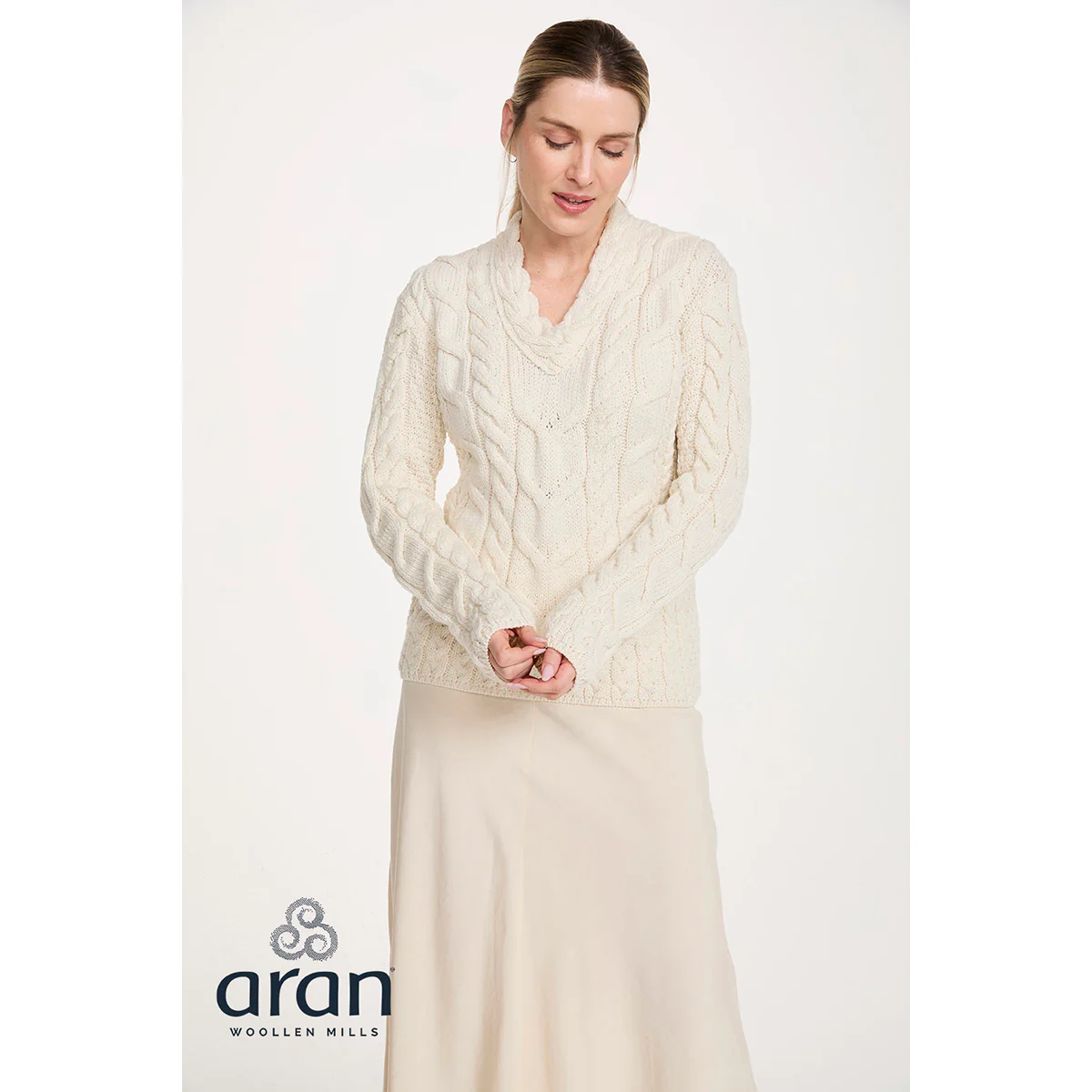 Women's Tralee V-Neck Super Soft Merino Cream Sweater - Image 4
